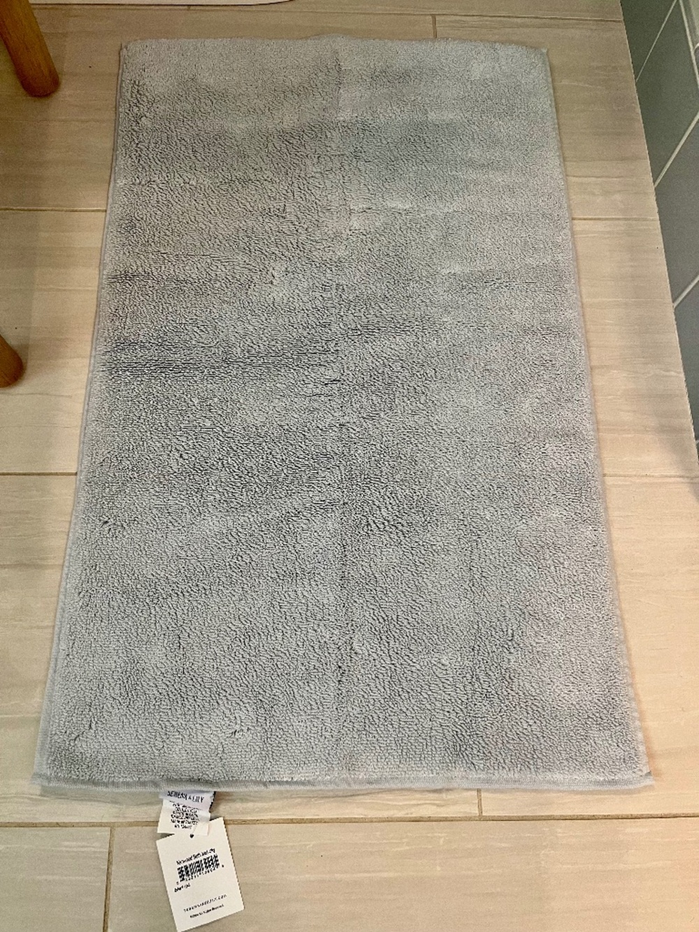 NWT Serena & Lily Kenwood Bath Mat - Ice Blue